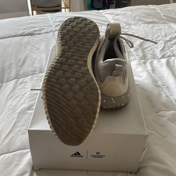 Alphabounce 1 Reigning Champ - Picture 5 of 5